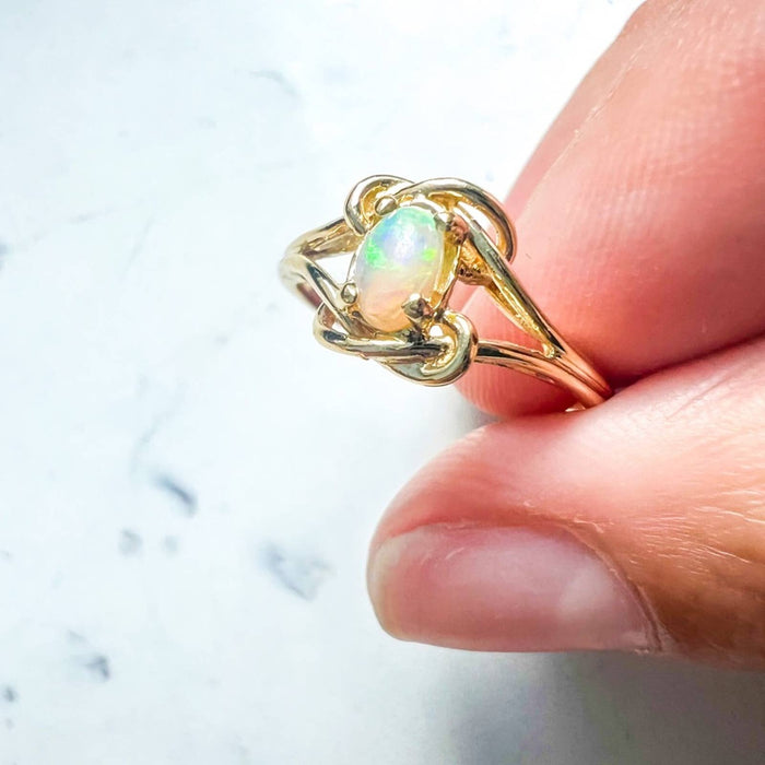 14K Yellow Gold Opal Vintage Ring