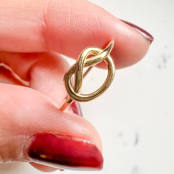 14K Yellow Gold Pretzel Ring